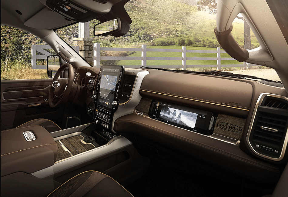 Intérieur du Ram 3500 2025