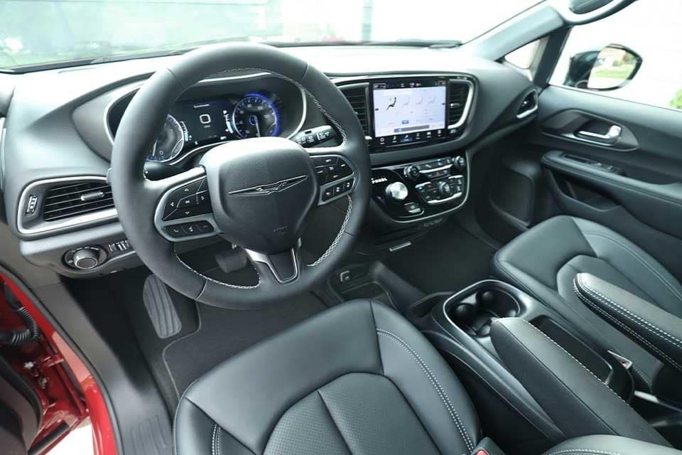 2026 Chrysler Grand Caravan Front Seats